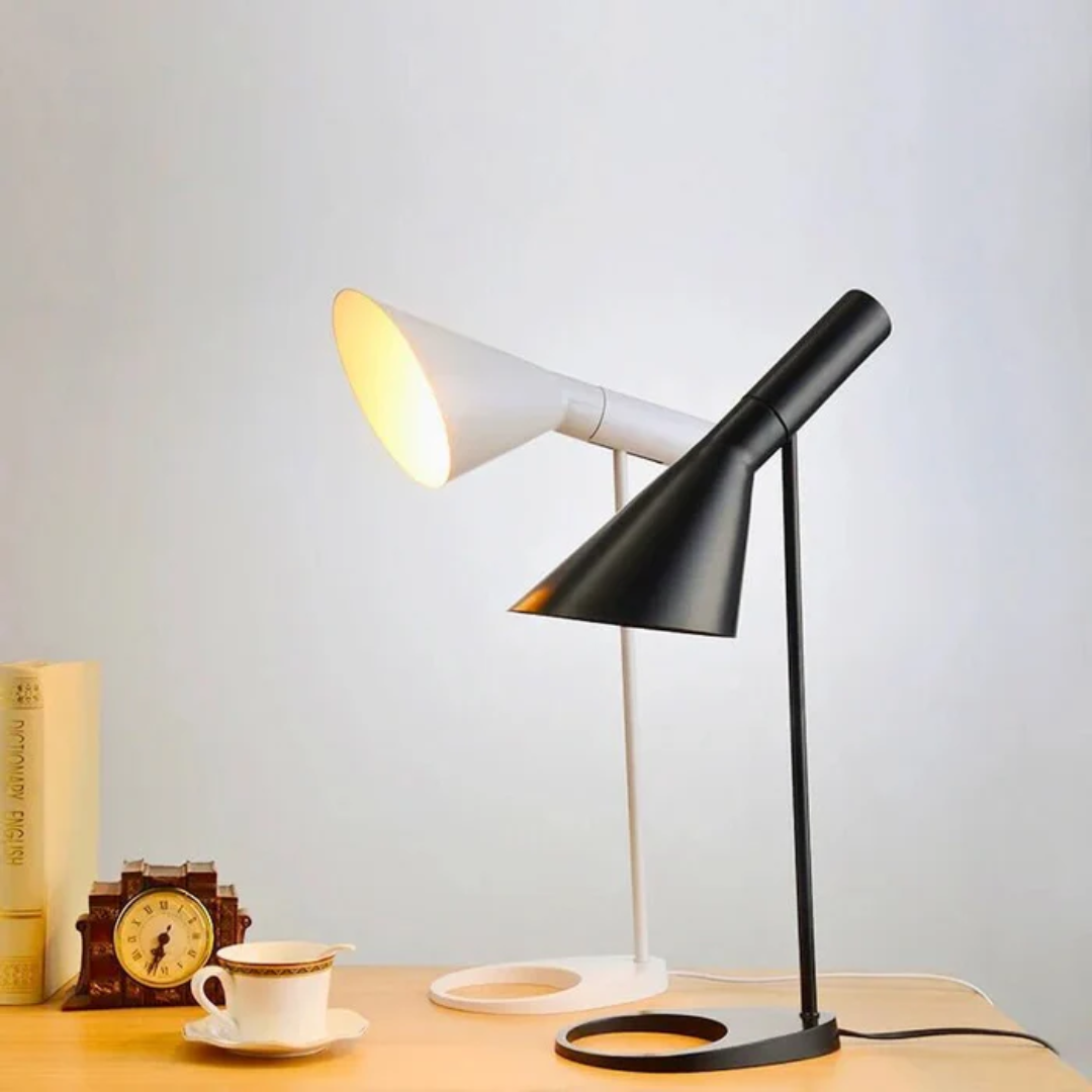 Kiron - Lampada da Tavolo Moderna e Semplice