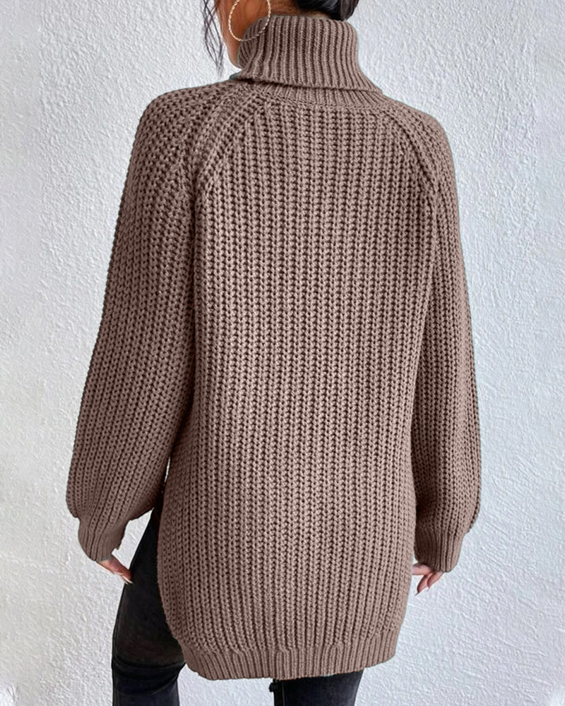 Women's Cozy Knit Turtleneck Sweater with a Relaxed Fit