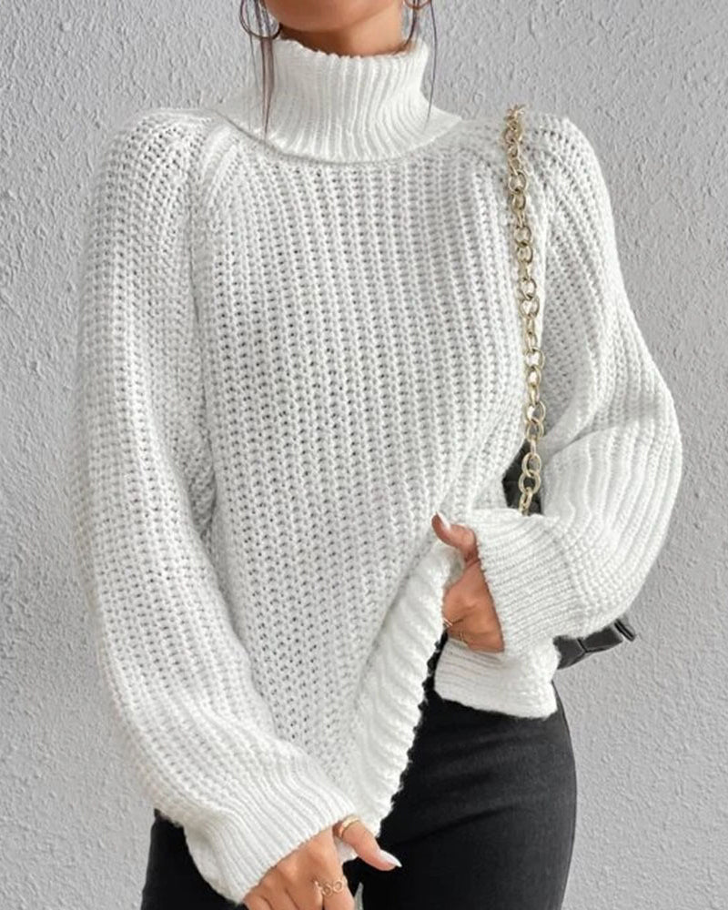 Women's Cozy Knit Turtleneck Sweater with a Relaxed Fit