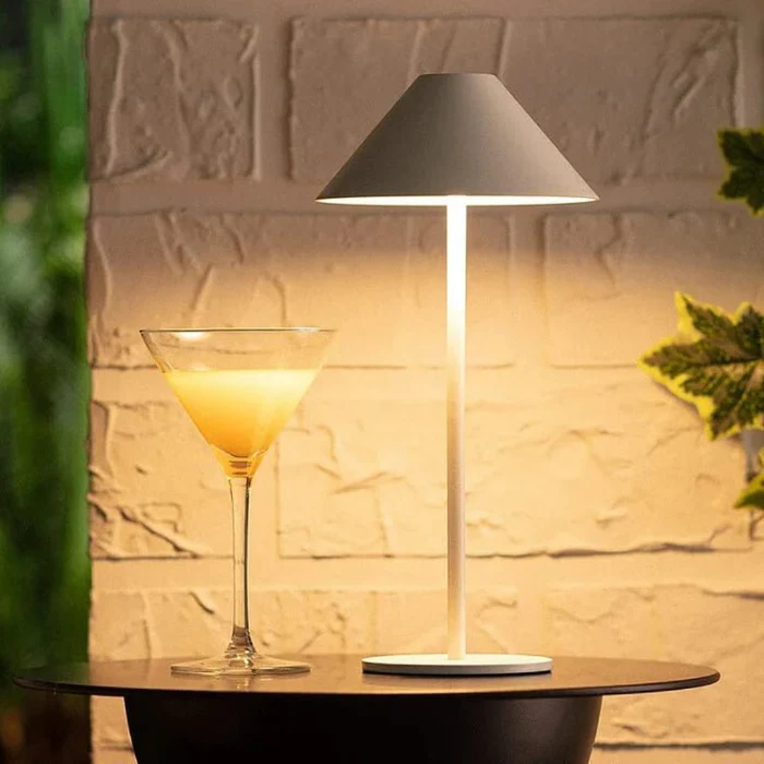 Baucis - Elegante Lampada da Tavolo Wireless