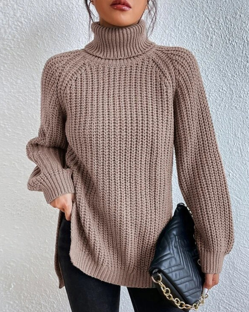 Women's Cozy Knit Turtleneck Sweater with a Relaxed Fit