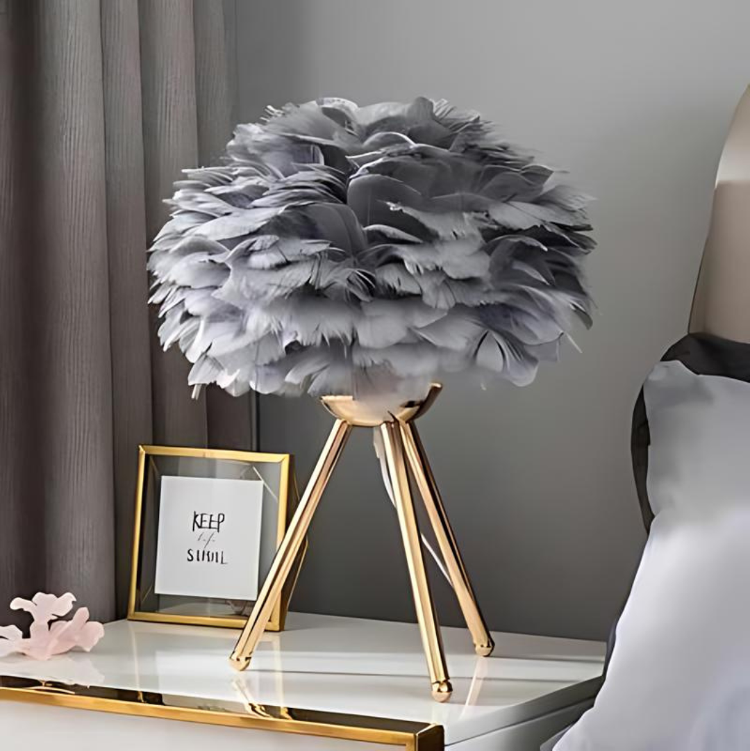 Vynex - Lampada da Tavolo Elegante con Piume Soffici
