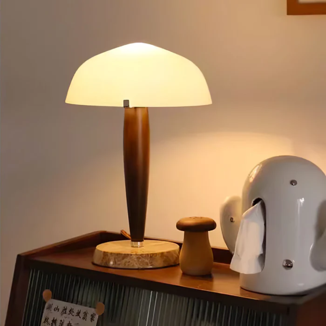 Zire - Retro Table Lamp