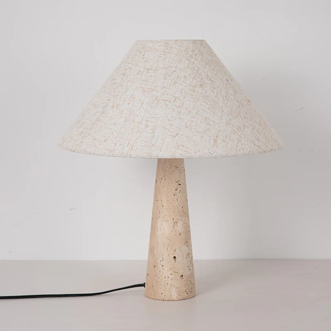 Ymera - Lampada da Tavolo Moderna con Paralume in Tessuto e Base in Pietra Travertino