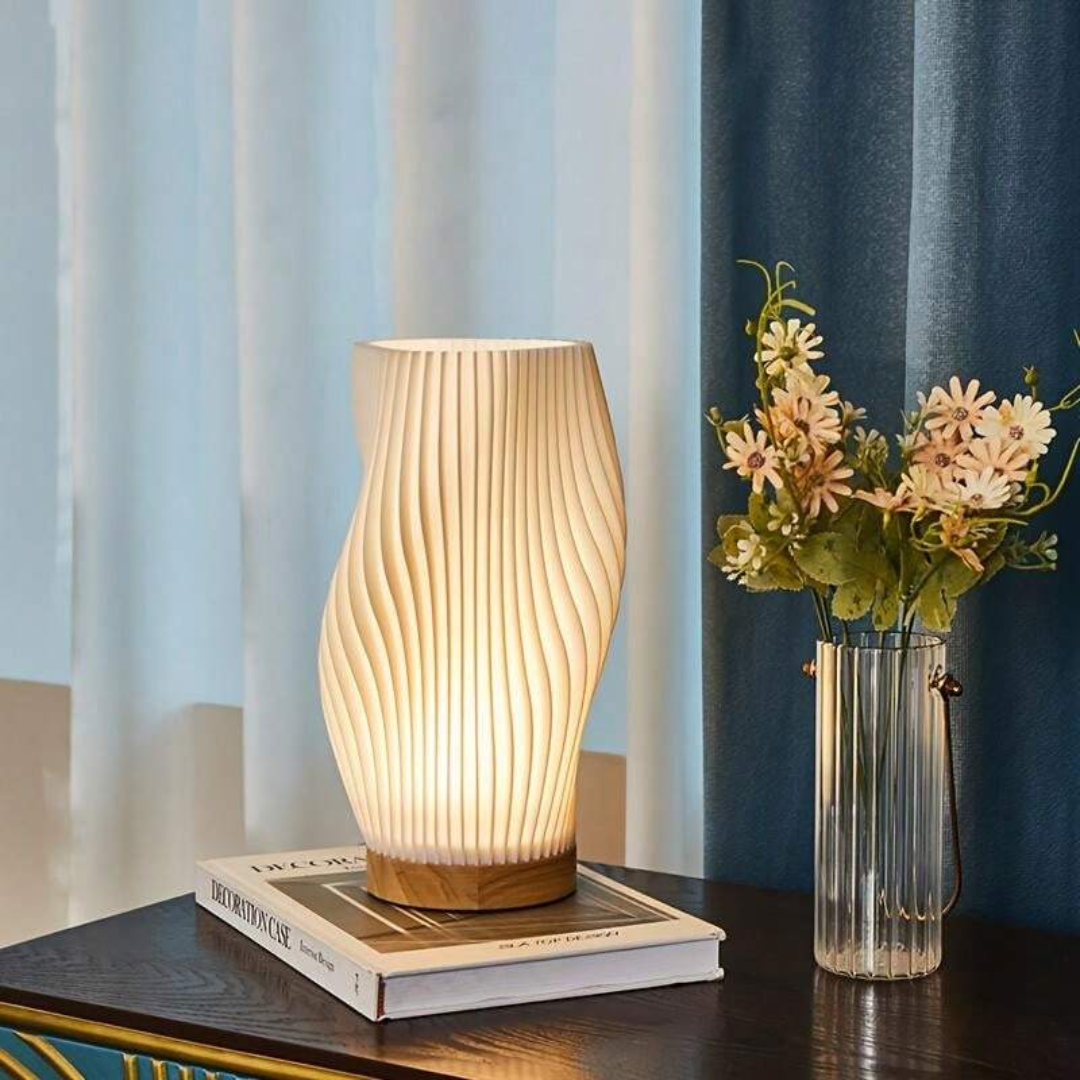 Hypatia - Lampada da Tavolo LED a Design Ondulato