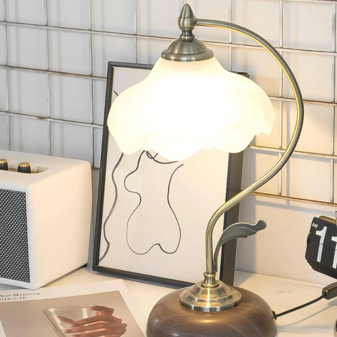 Ethea - Lampada da Tavolo con Illuminazione Incantevole