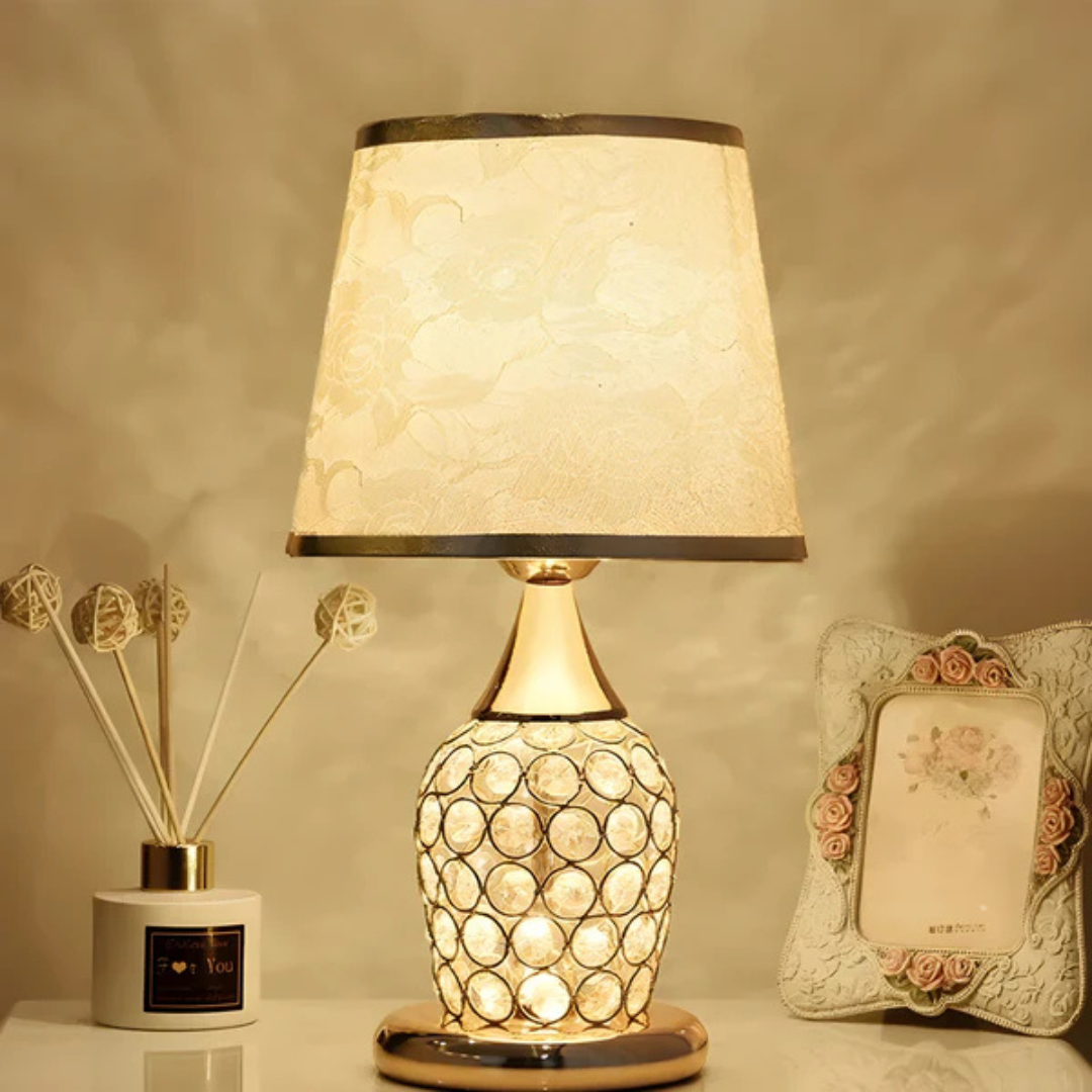 Chanted - Lampada da Tavolo LED di Lusso con Illuminazione in Cristallo