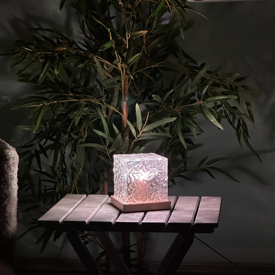 Luxis - Lampada da Tavolo LED Multicolore con 16 Opzioni