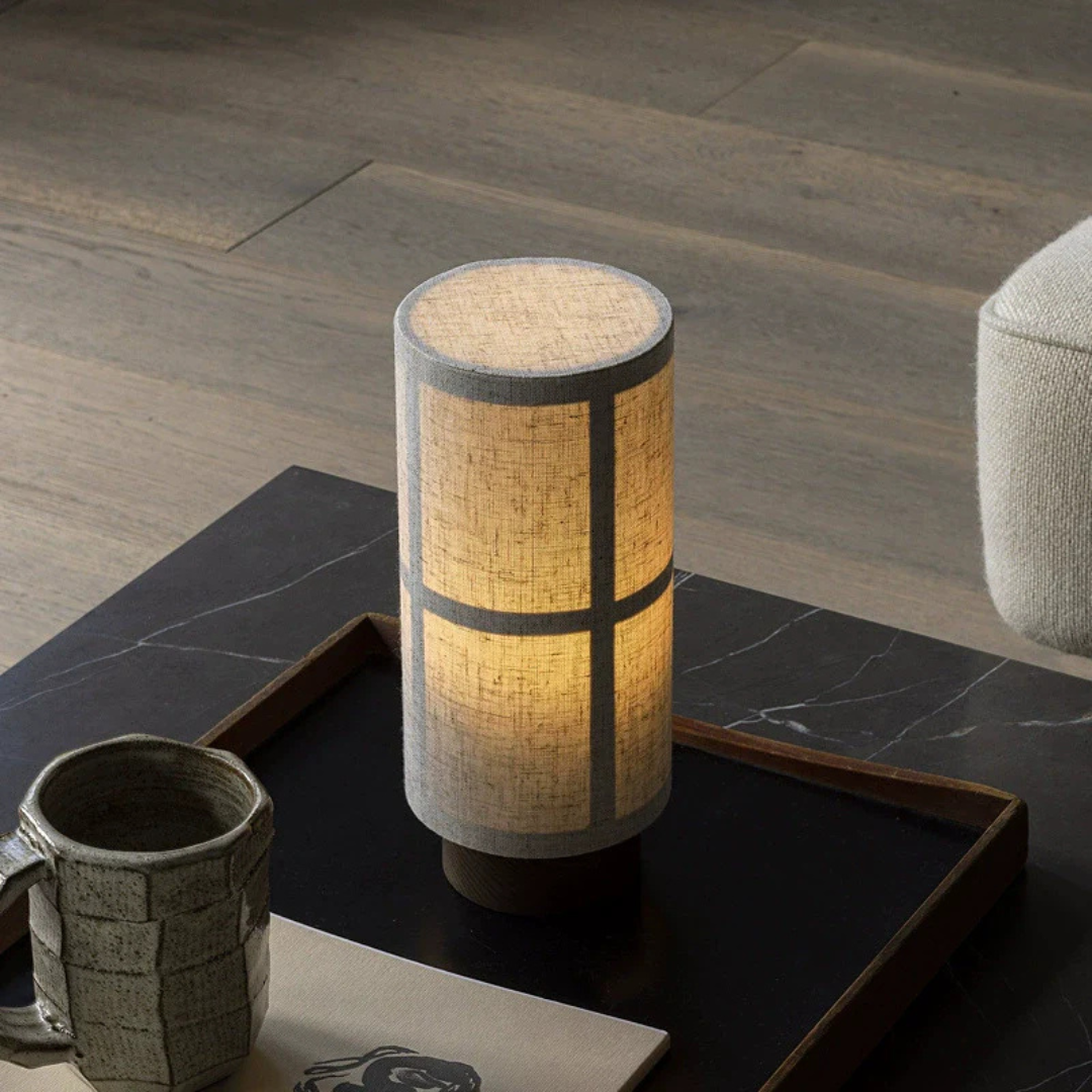 Danae - Lampada da Tavolo Giapponese in Seta Elegante