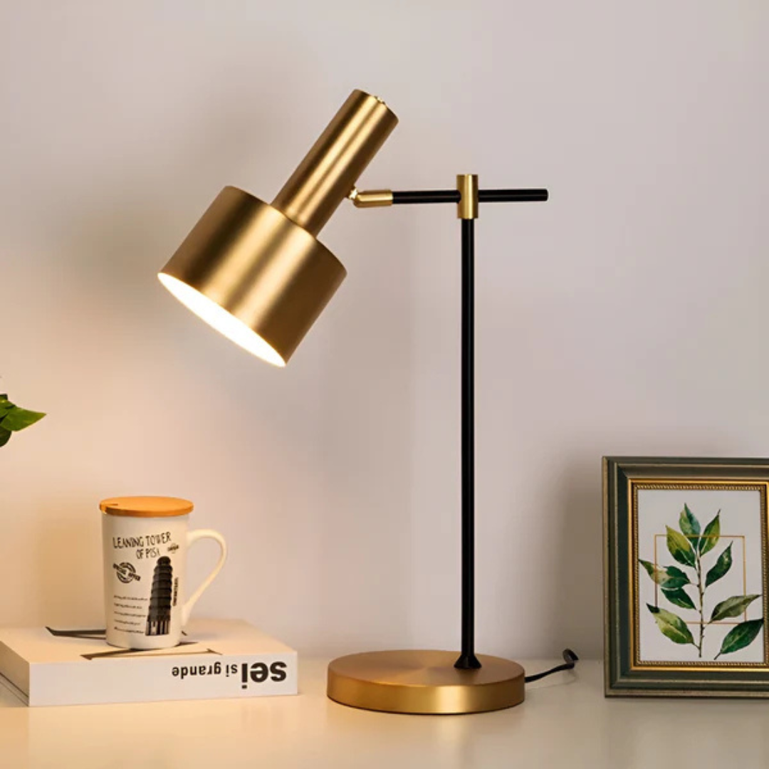 Parigi - Elegante Lampada da Tavolo LED in Oro
