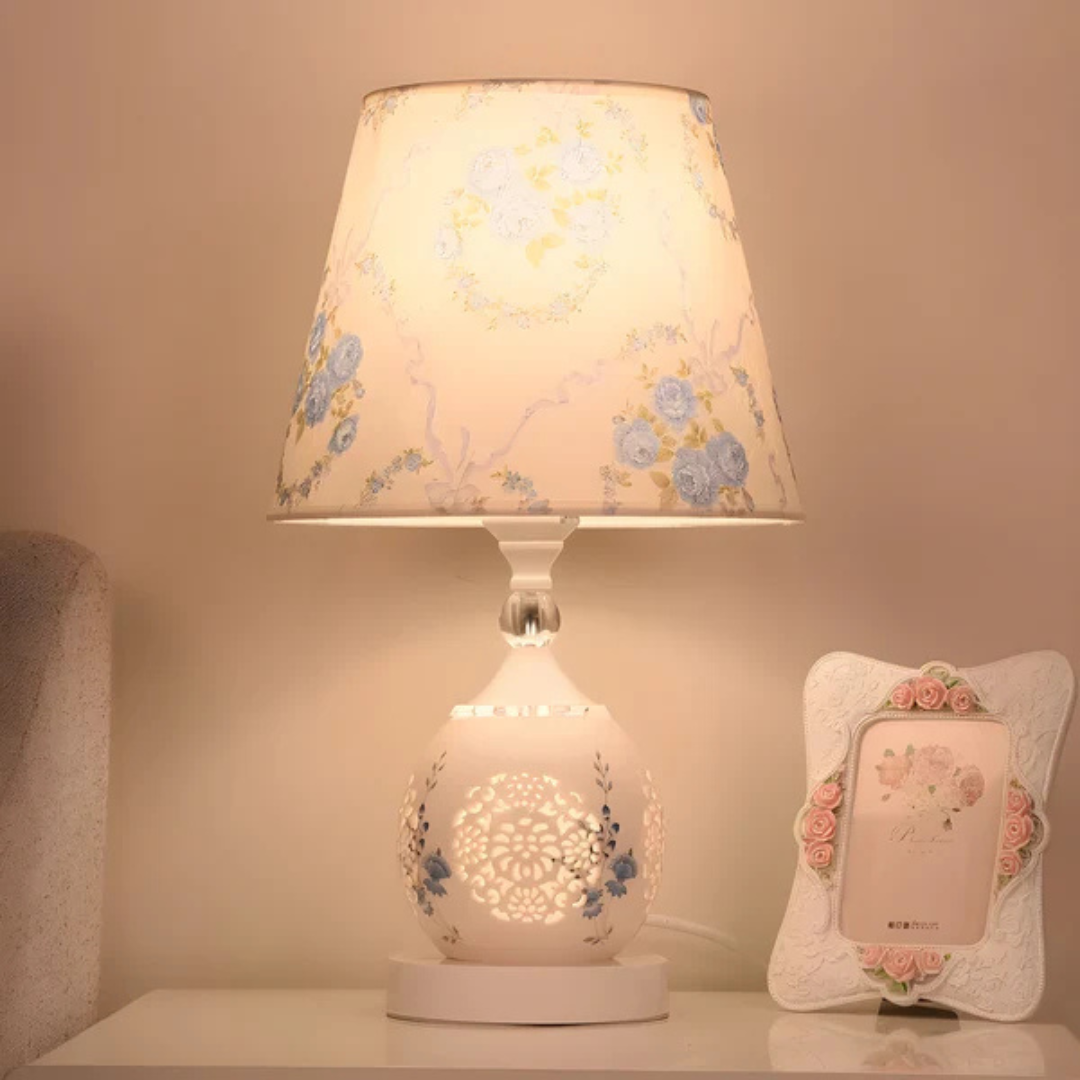 Chanted - Lampada da Tavolo LED di Lusso con Illuminazione in Cristallo