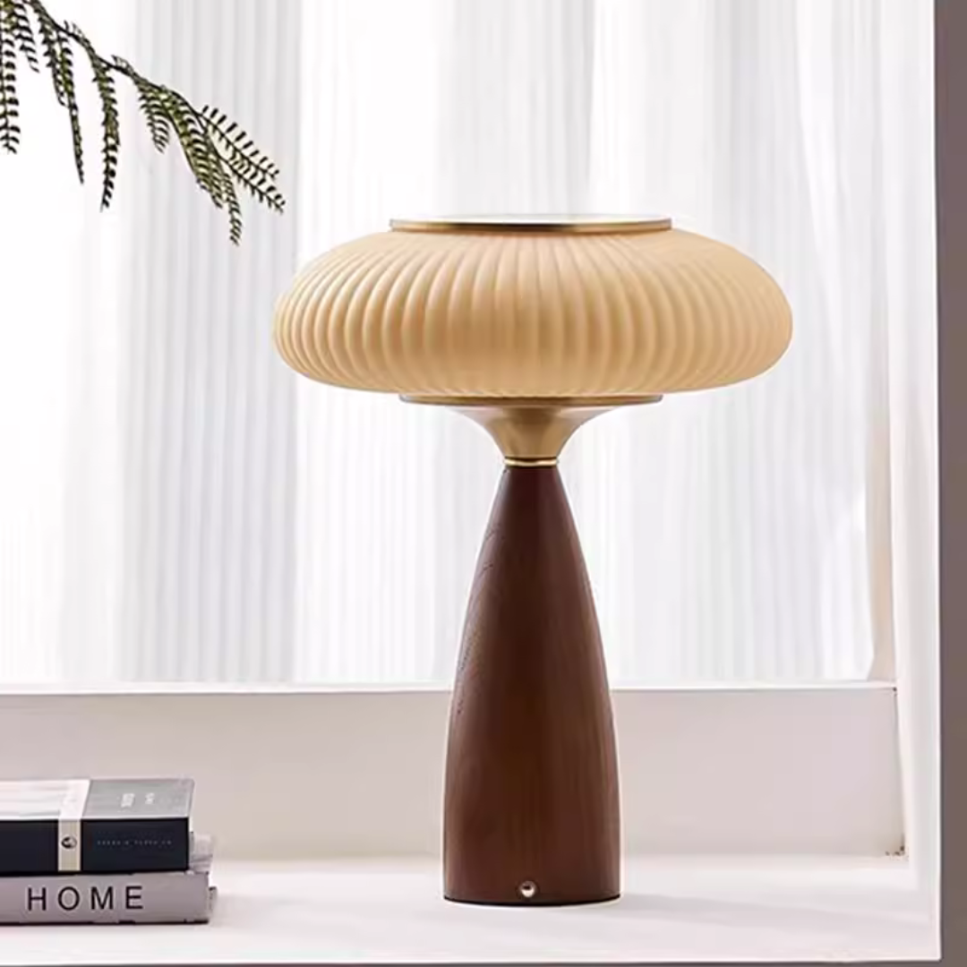 Lume - Lampada da Tavolo LED in Legno Naturale