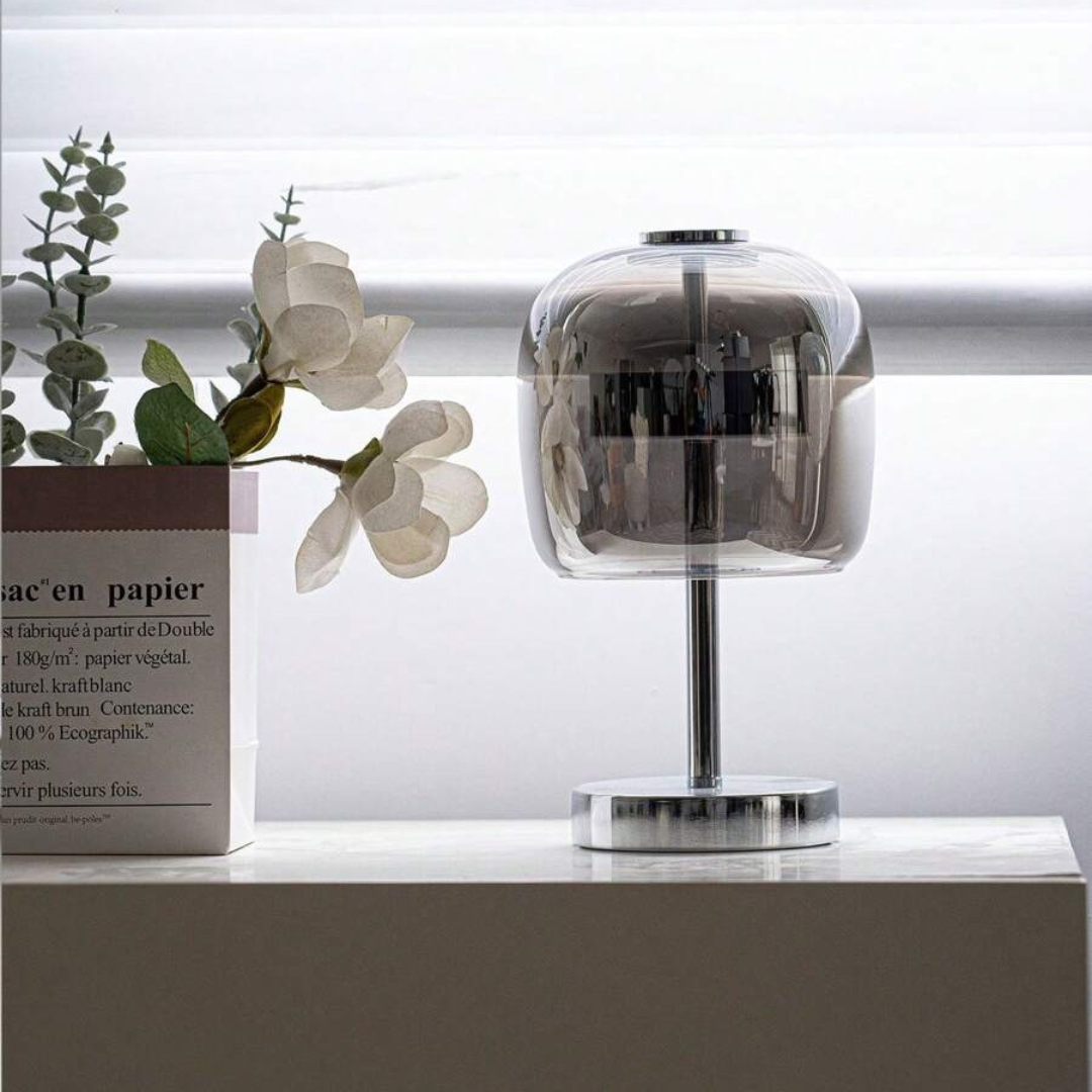 Solyn - Dimmerable LED Table Lamp