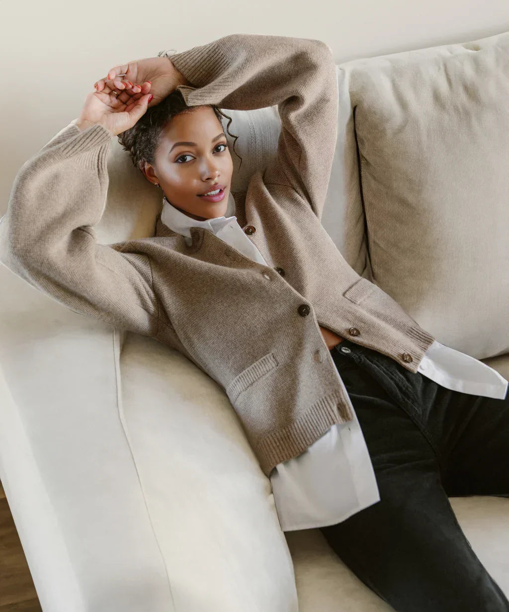 Chic Slim Fit Round Neck Cardigan for Women with Button Accents