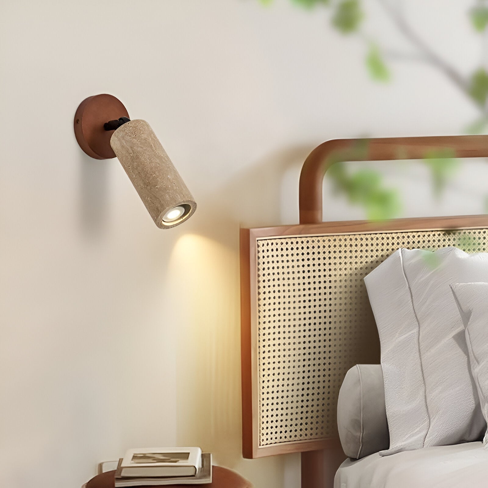 Serapha - Lampada LED da Parete e Soffitto in Travertino e Legno, Regolabile