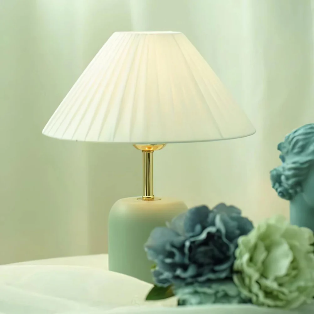 Gala - Lampada da Tavolo Artistica in Stile Scandinavo