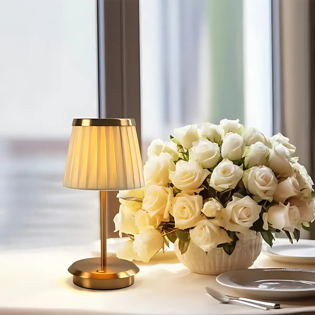 Pollux - Classica Lampada da Tavolo LED