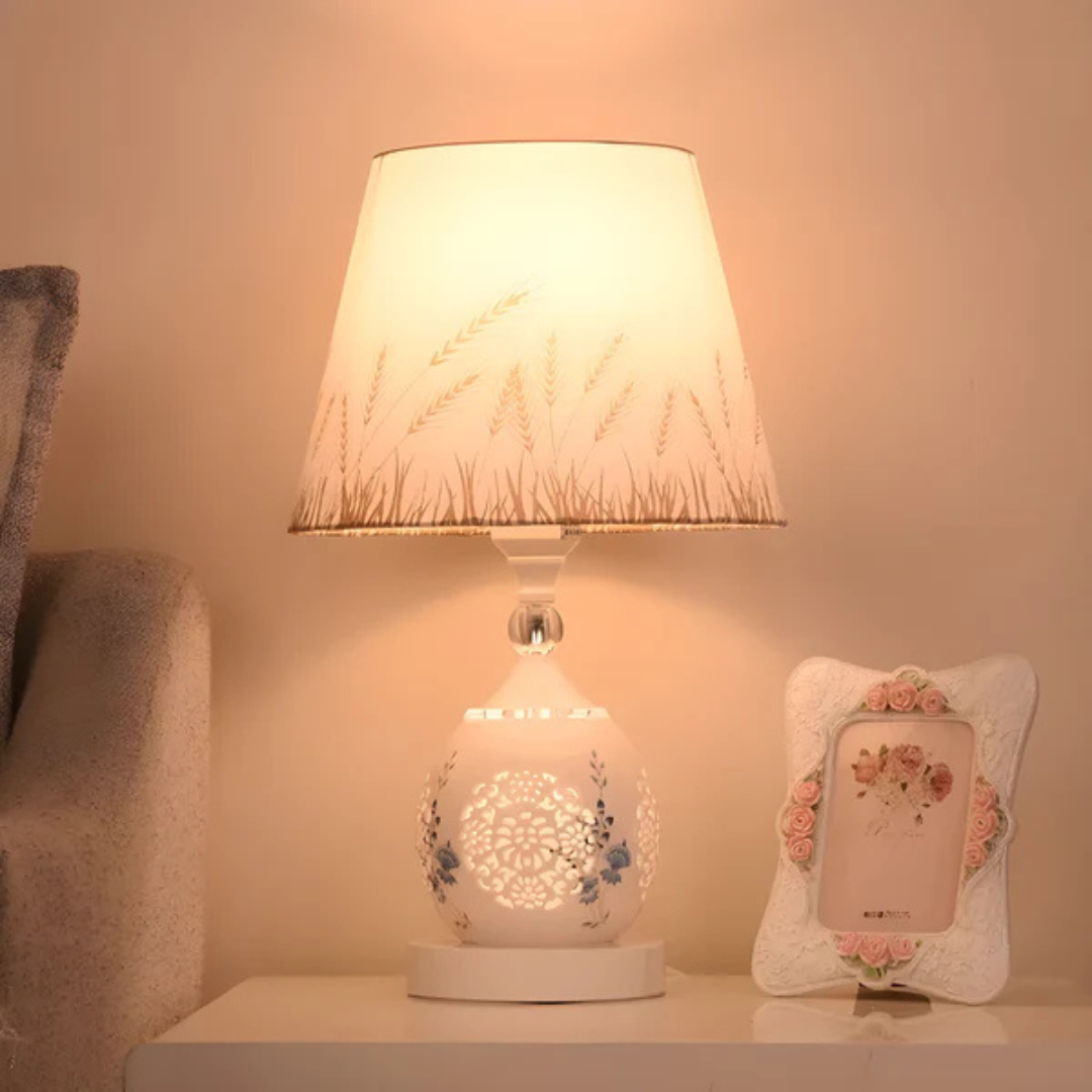 Chanted - Lampada da Tavolo LED di Lusso con Illuminazione in Cristallo