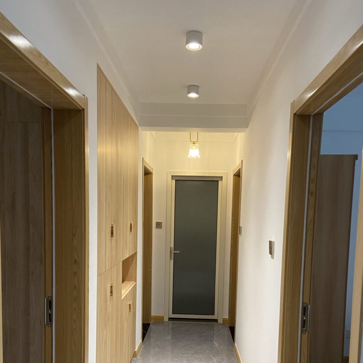 Alira - Lampada a soffitto LED cilindrica regolabile incassata