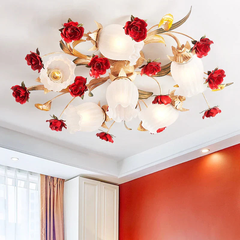 Maia - Lampada da soffitto romantica con rosa rossa" can be rewritten as:

"Maia - Lampada da soffitto romantica con design a rosa rossa