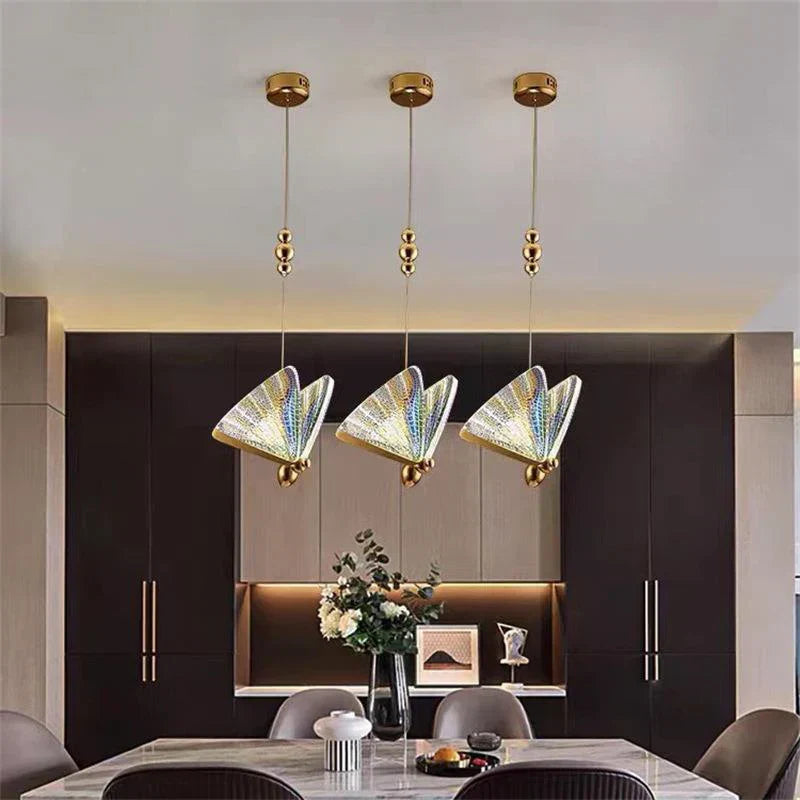 Corvina - Lampada a Sospensione LED Creativa con Design Decorativo a Farfalla