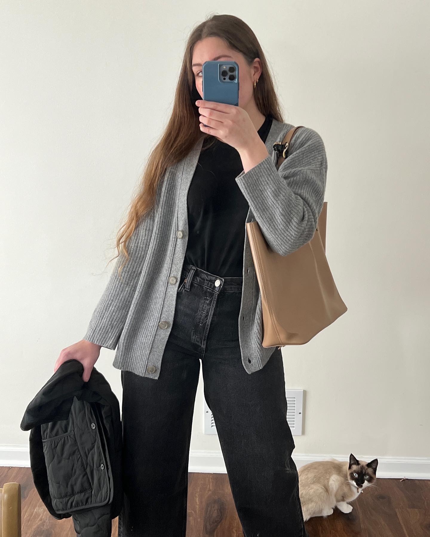 Women's Oversized Button-Up Cardigan in Cozy Ribbed Knit