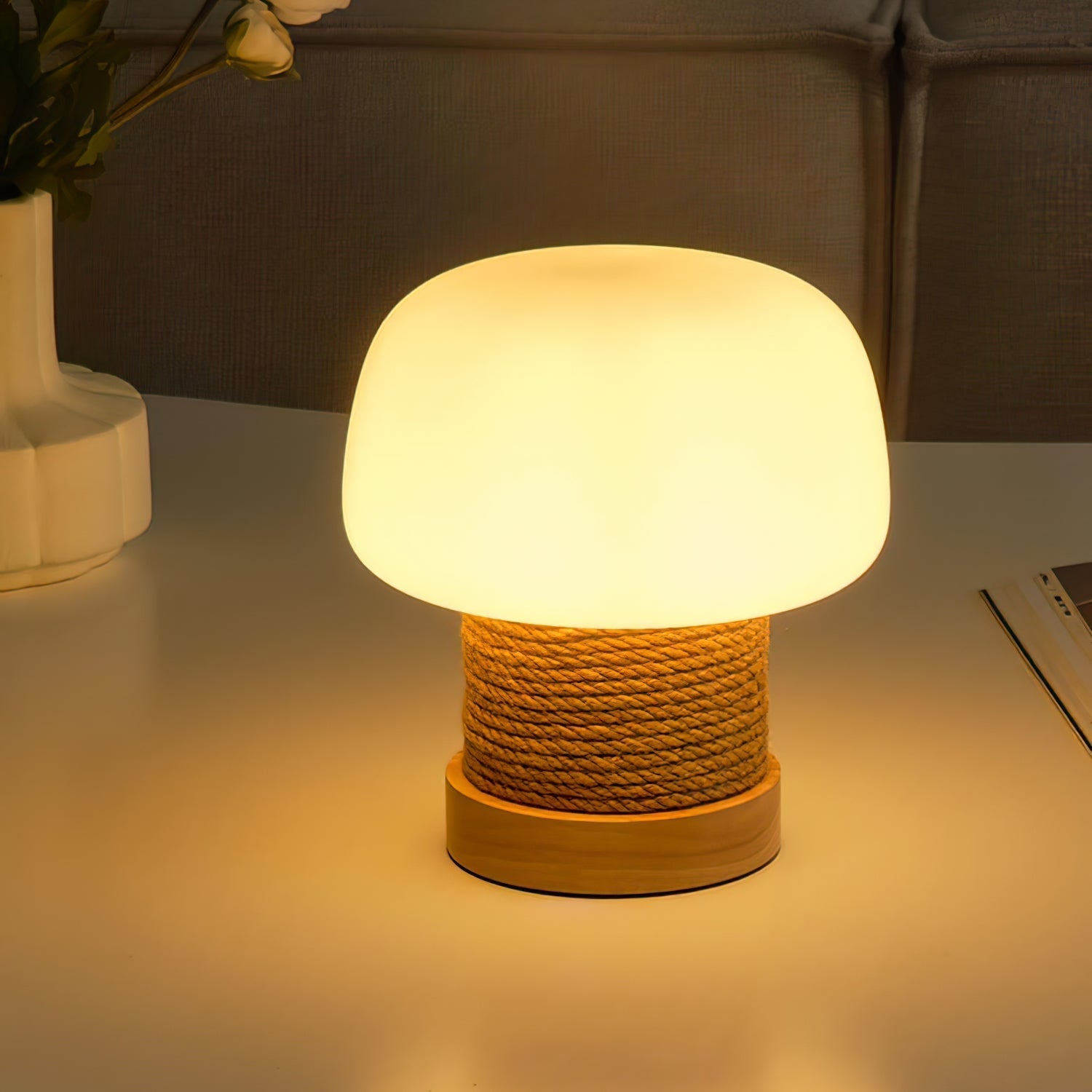 Valoria - Lampada da Tavolo LED Moderna con Design Minimalista e Base in Legno