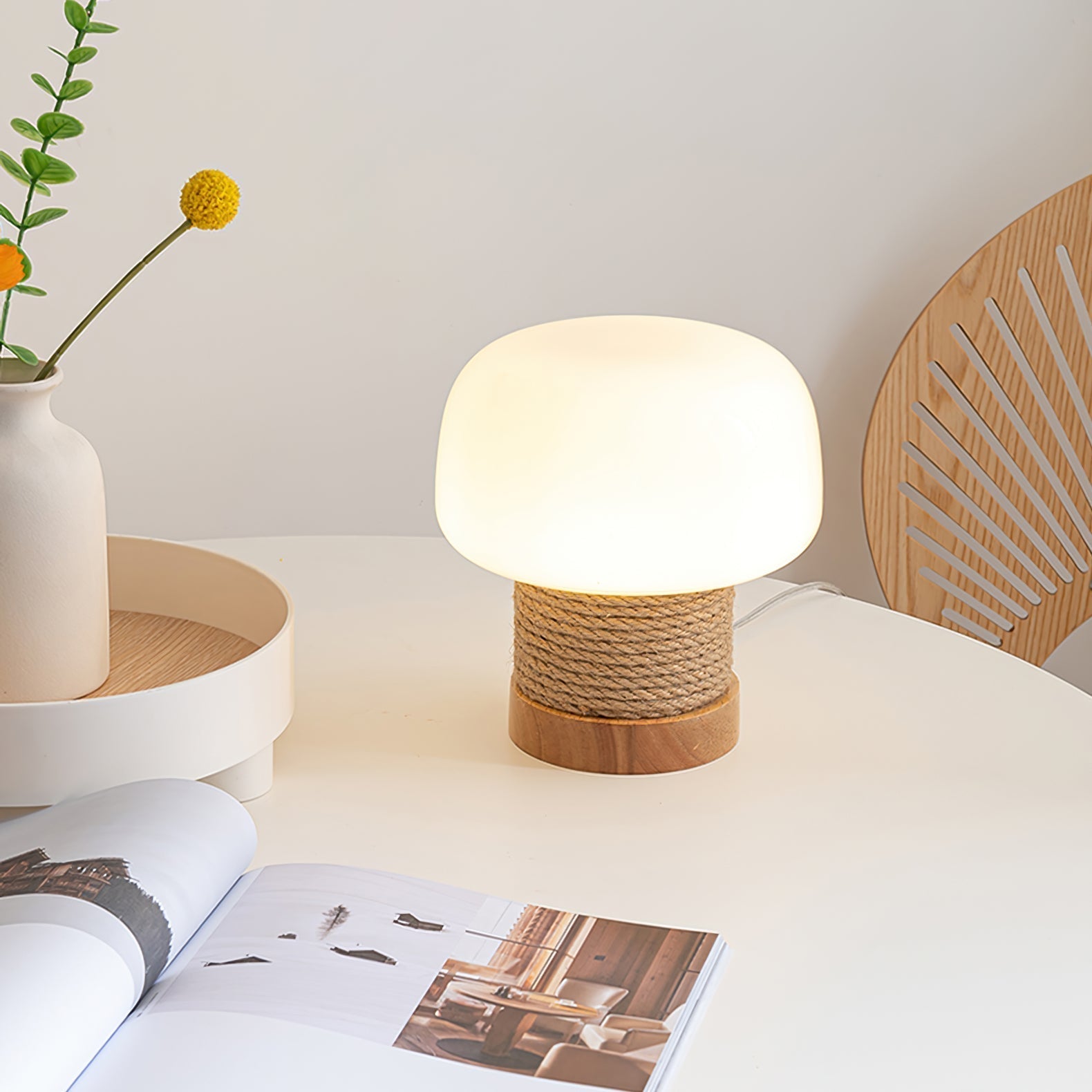 Valoria - Lampada da Tavolo LED Moderna con Design Minimalista e Base in Legno