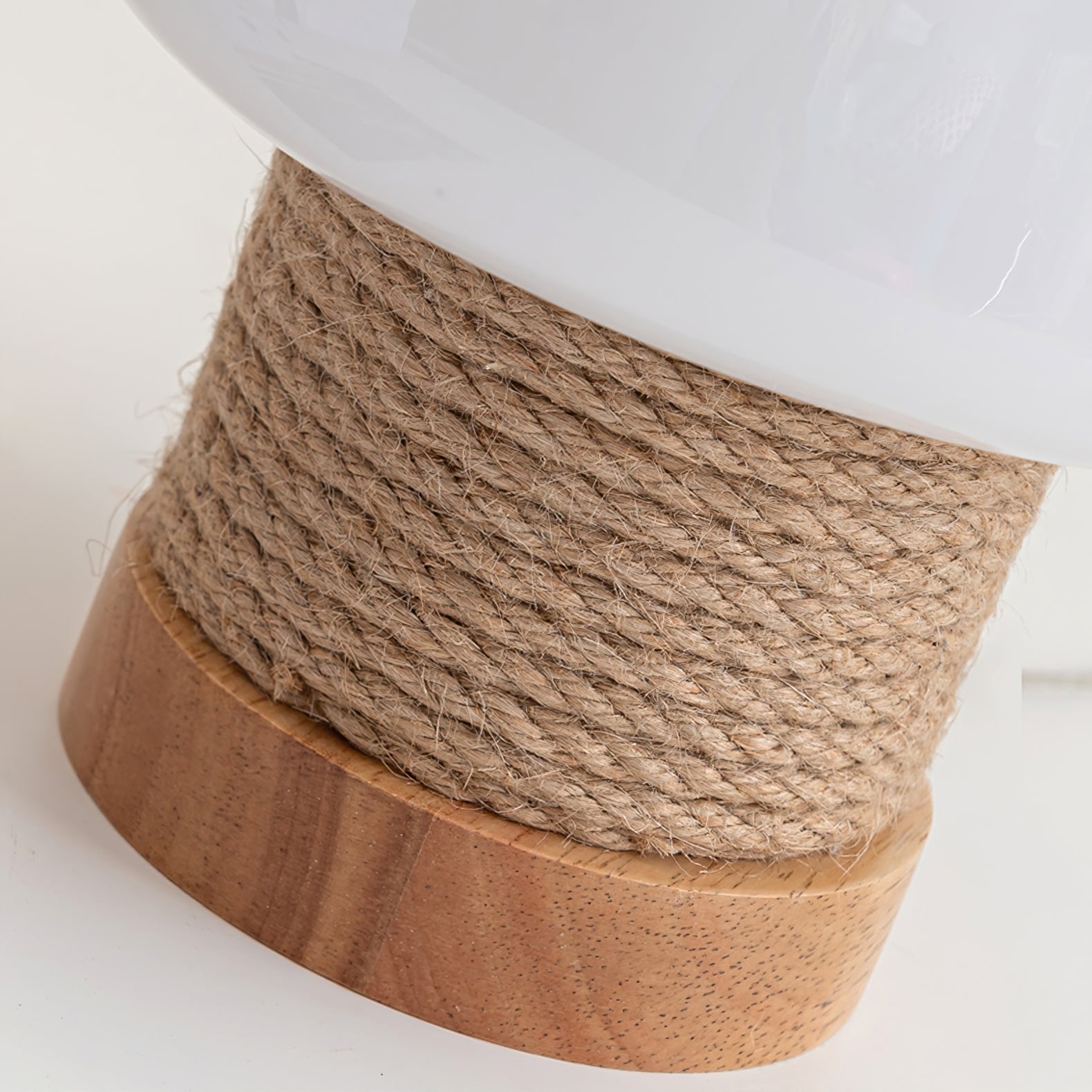 Valoria - Lampada da Tavolo LED Moderna con Design Minimalista e Base in Legno