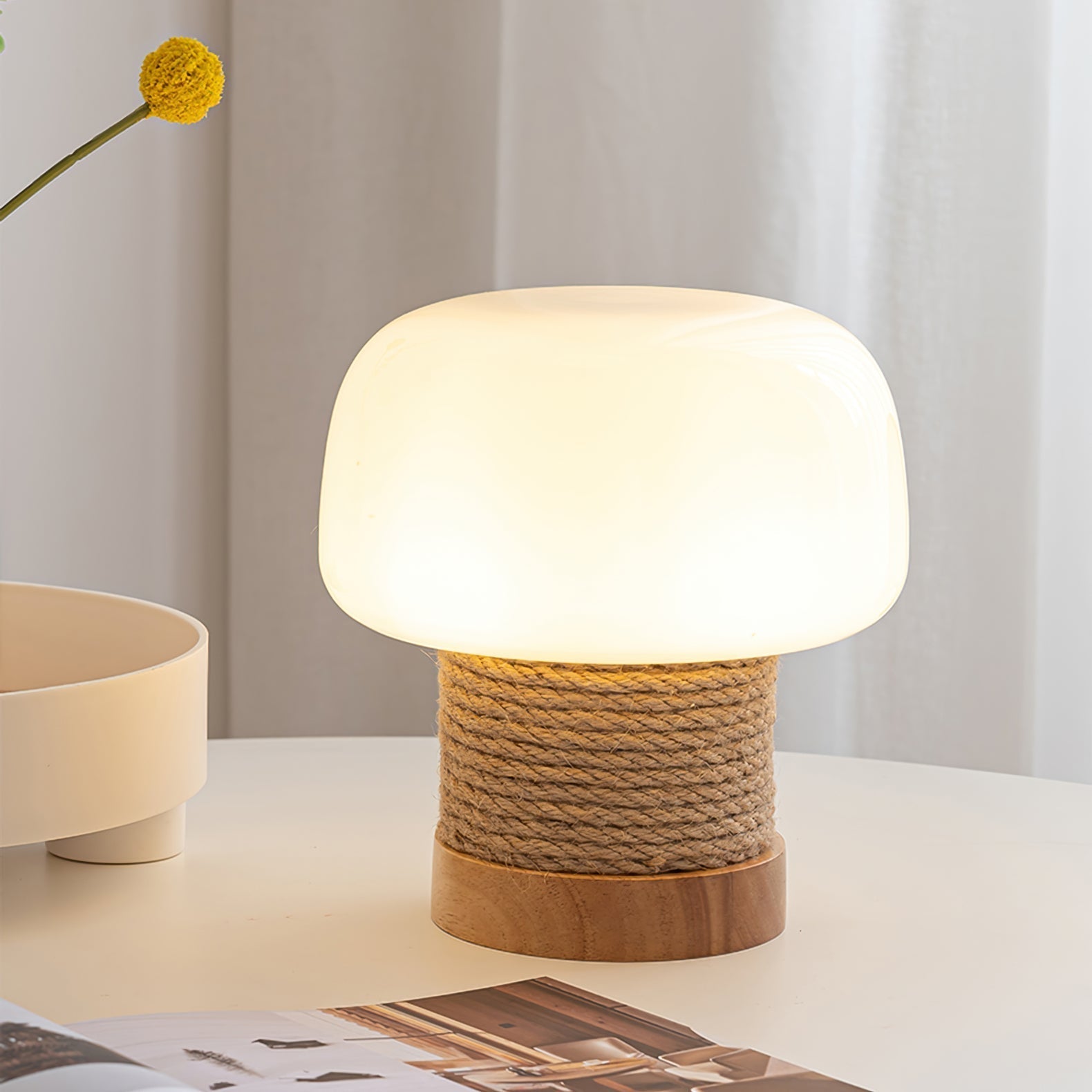 Valoria - Lampada da Tavolo LED Moderna con Design Minimalista e Base in Legno