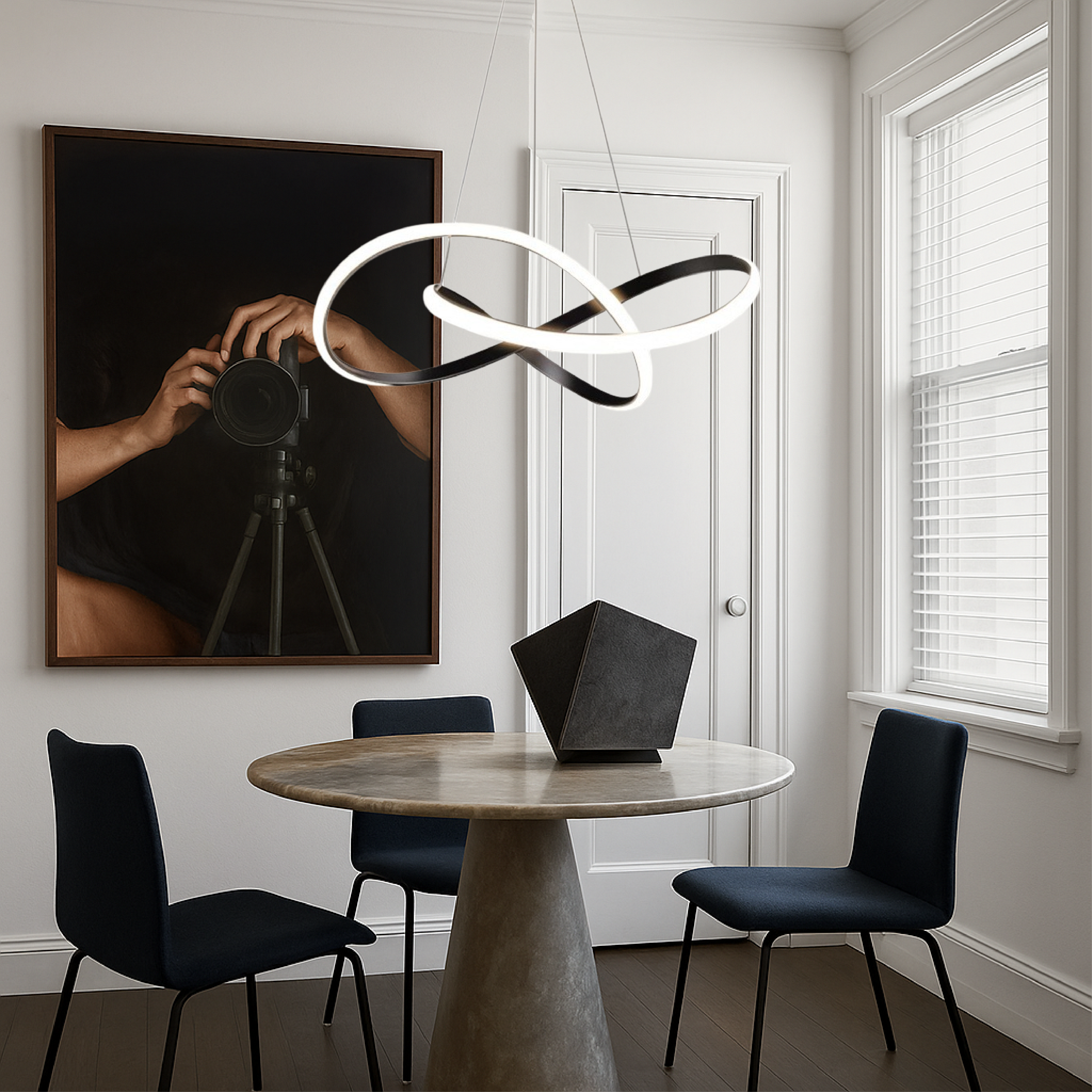 Camara - Lampada a Sospensione Moderna in Alluminio Nero per Sala da Pranzo
