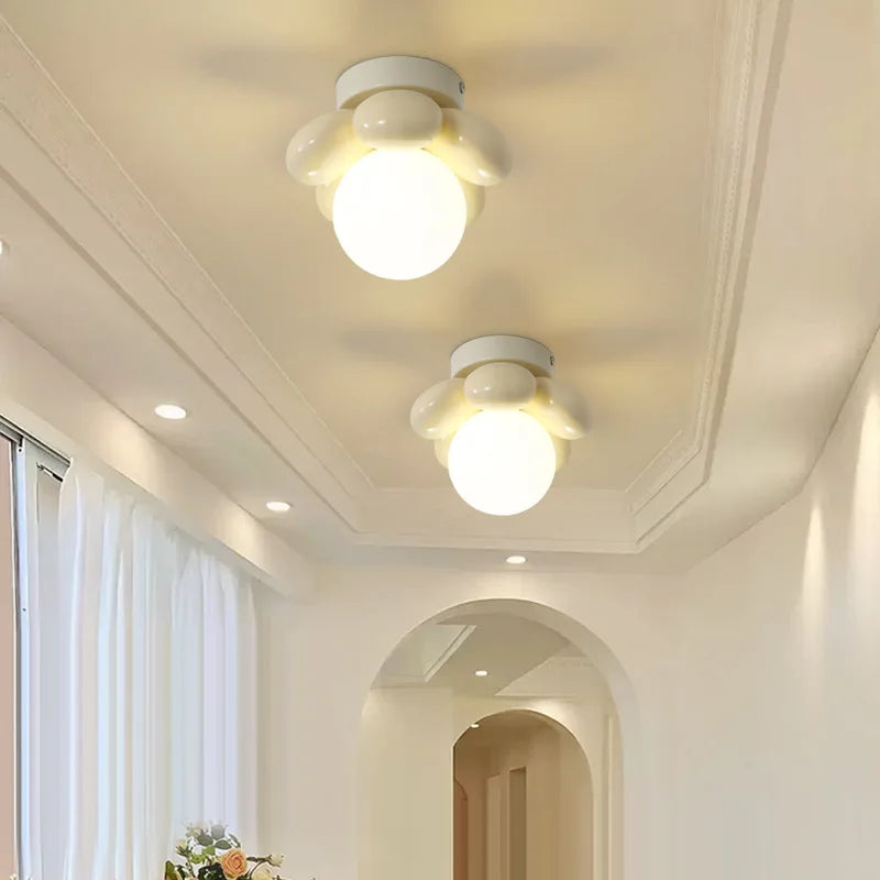 Thalora - Lampada a soffitto in vetro floreale in stile scandinavo