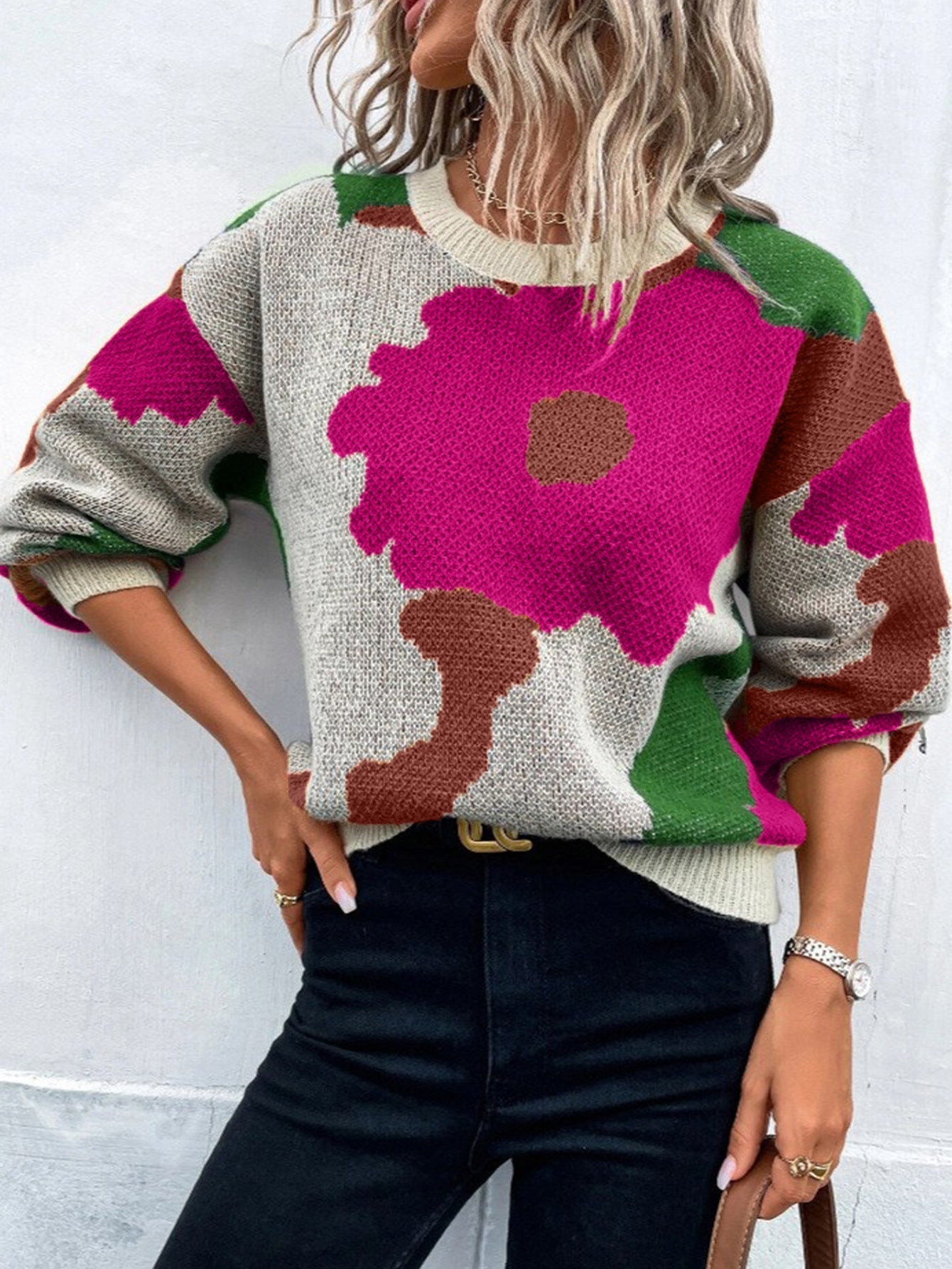 Patterned Knit Sweater for Women with Round Neck and Balloon Sleeves