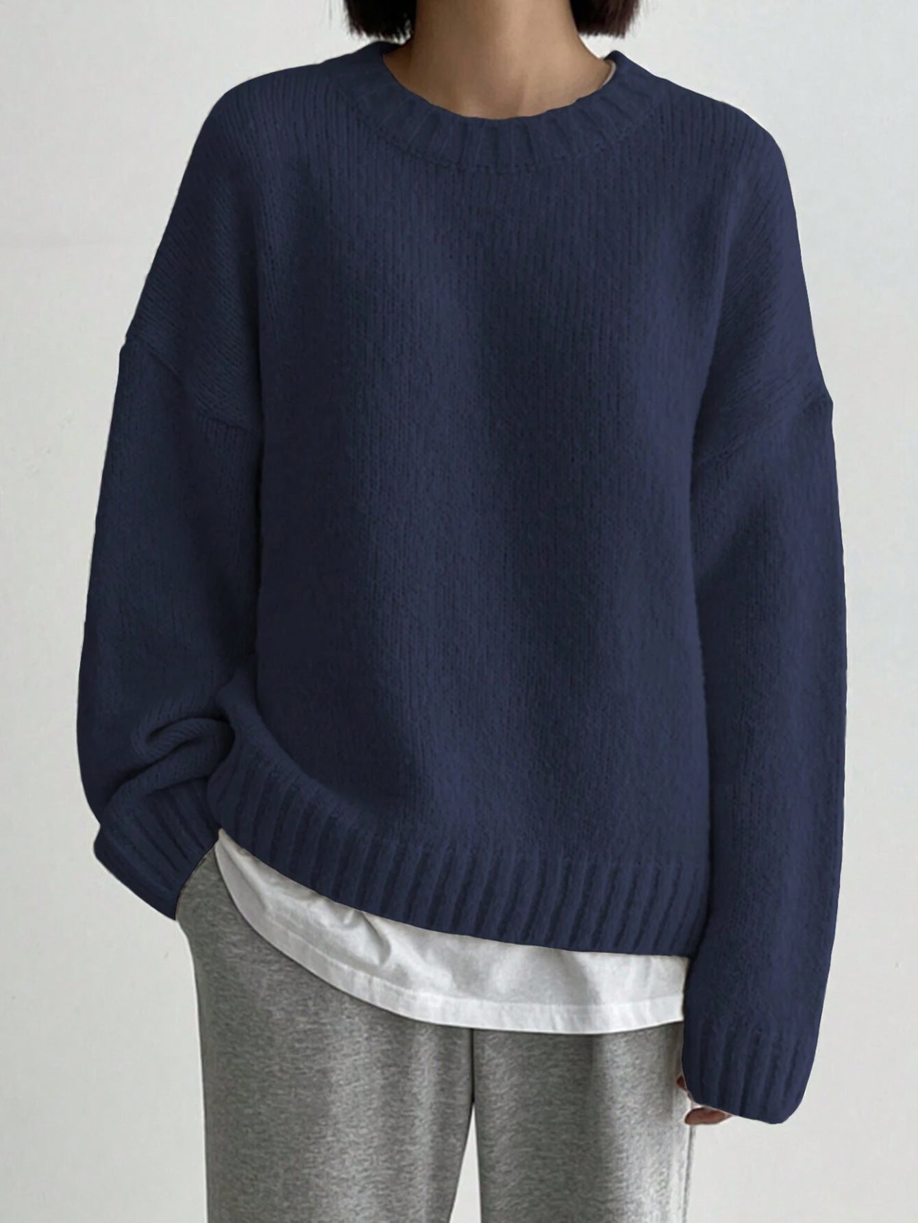 Women's Oversized Knit Sweater featuring Crew Neck and Ribbed Accents