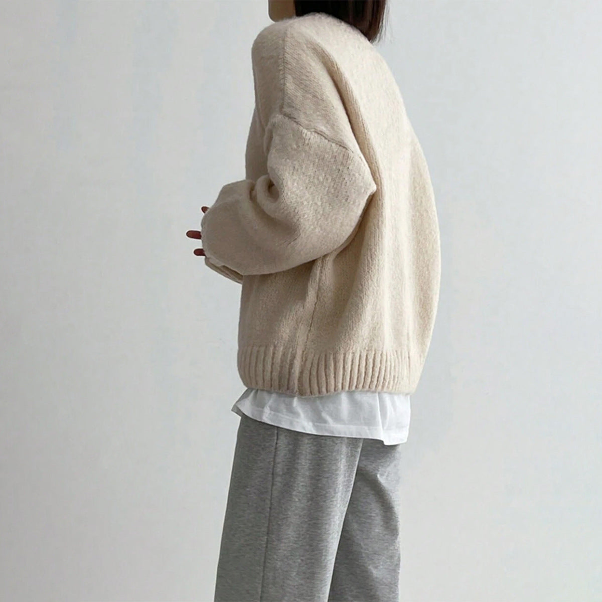 Women's Oversized Knit Sweater featuring Crew Neck and Ribbed Accents