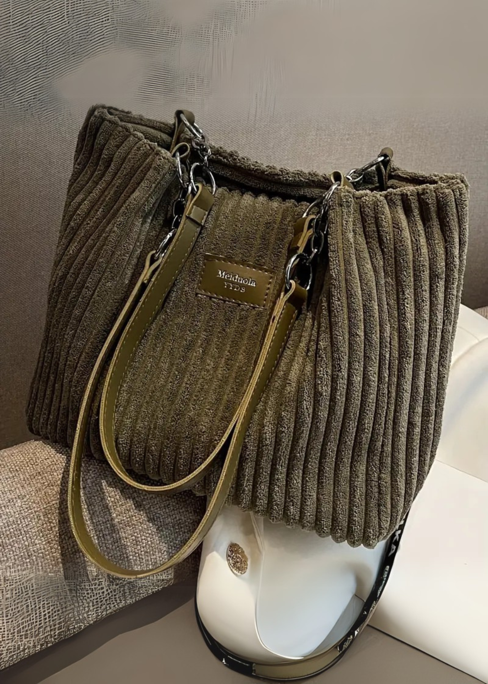Women's Quilted Shoulder Hand Bag with Dual Strap Design