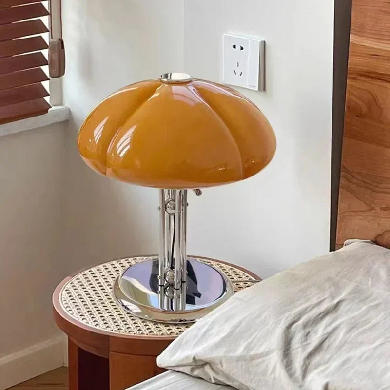 Luminarae - Lampada da Tavolo in Stile Medievale Moderno