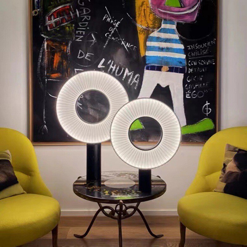 Solenia - Modern LED Table Lamp