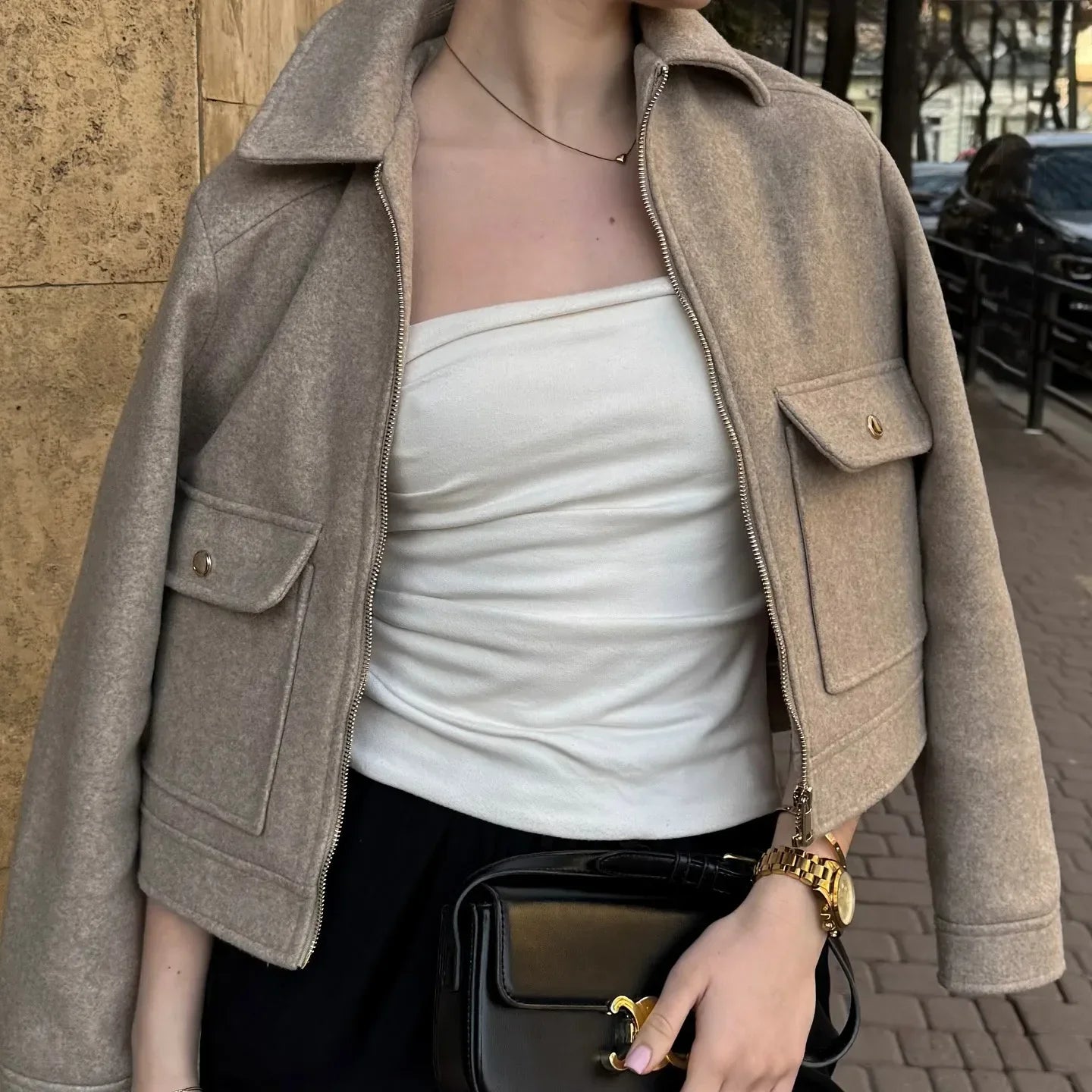Women's Zip-Up Bomber Jacket with Short Lapels and Flap Pockets