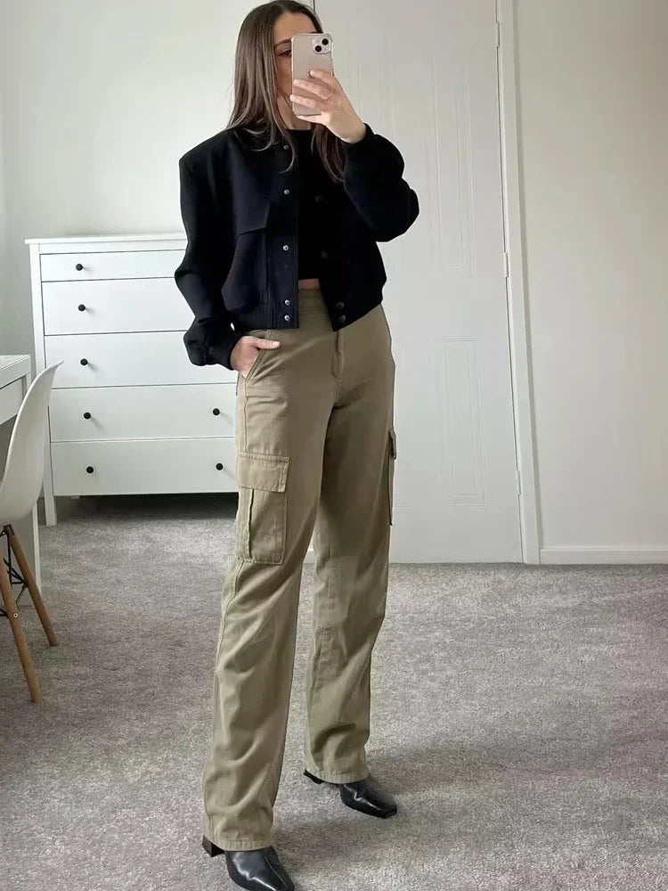 Women's Cropped Bomber Jacket with Snap Buttons and Functional Pockets