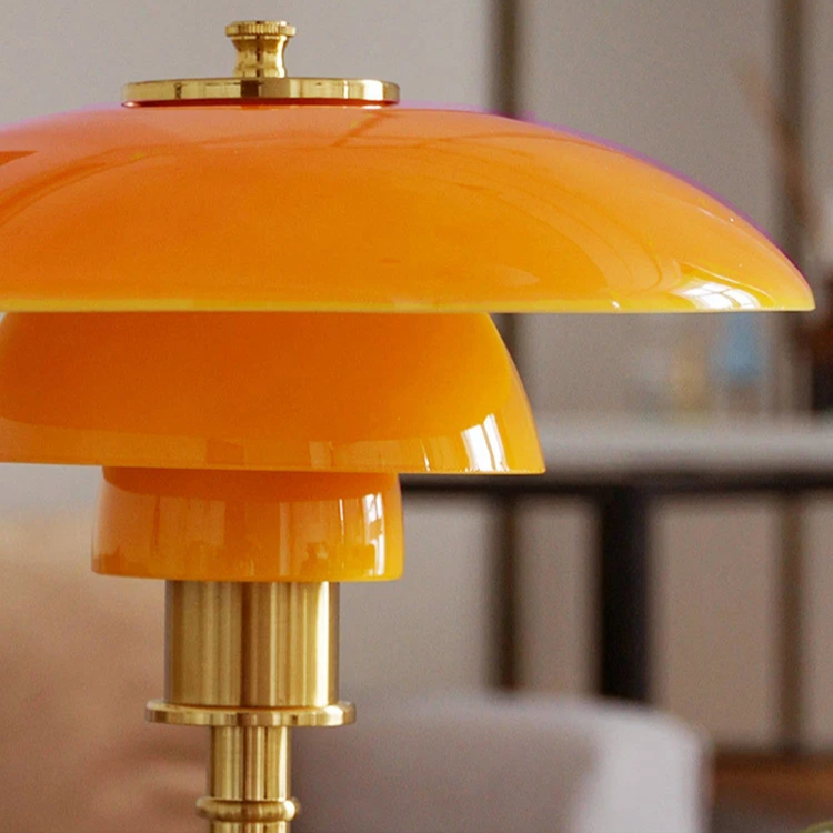 Aleria - Retro Design Glass Table Lamp
