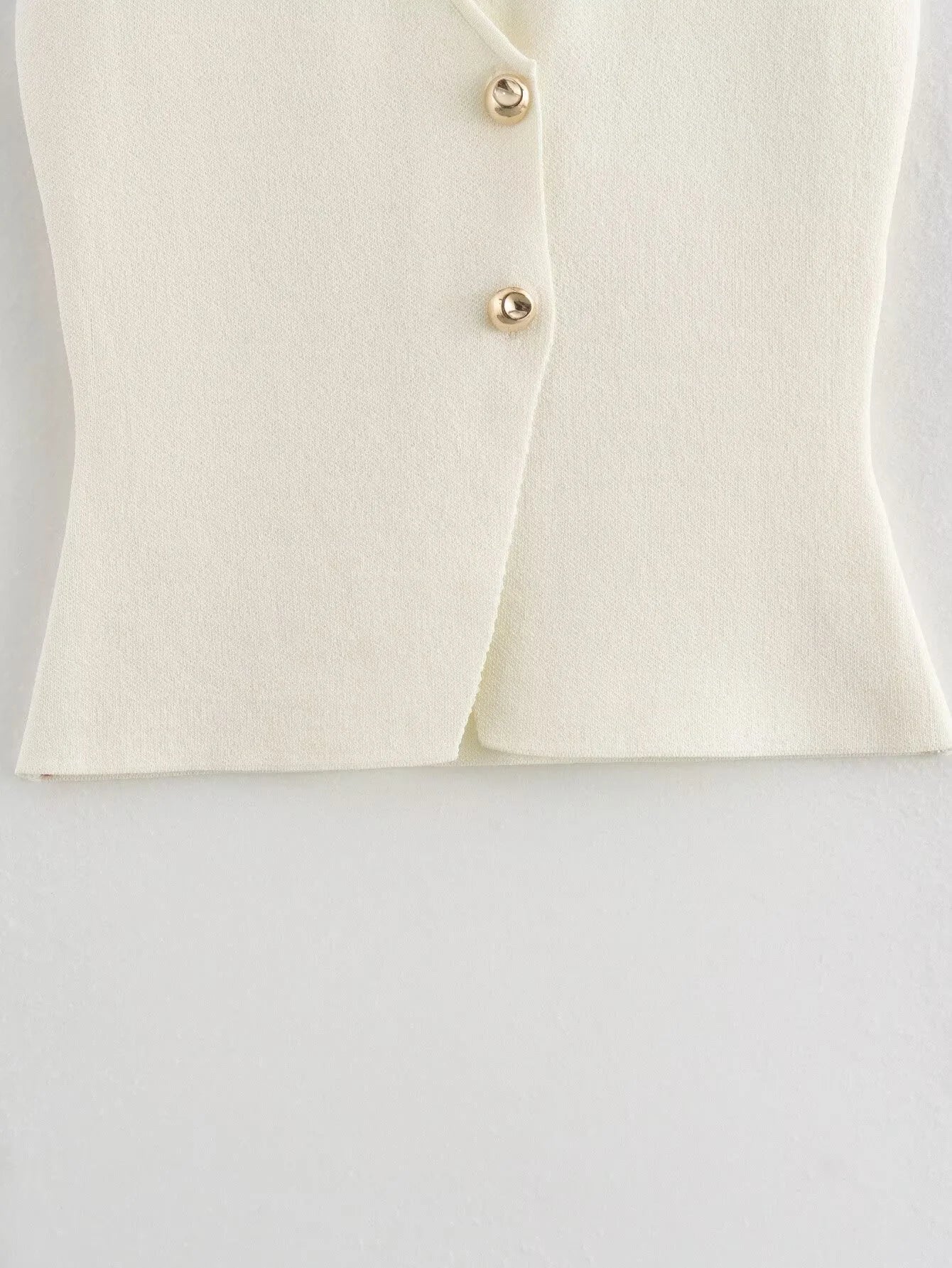 Button-Front Sleeveless Knitted Vest Top for Women