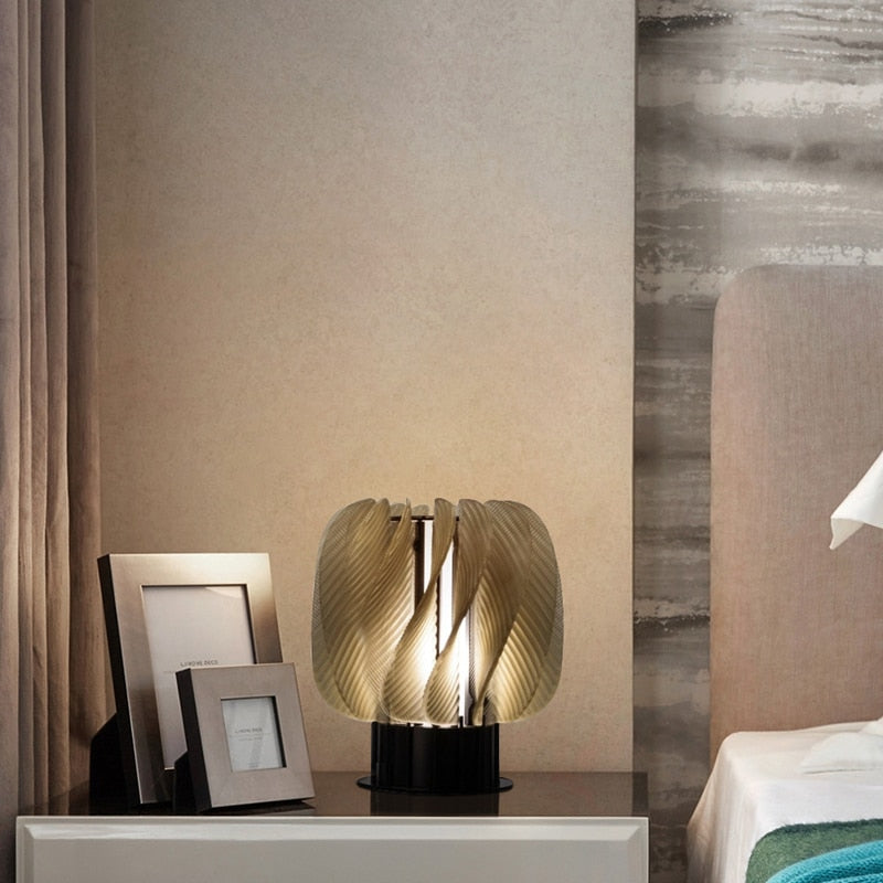 Elarion - Lampada da Tavolo Elegante e Minimalista a LED