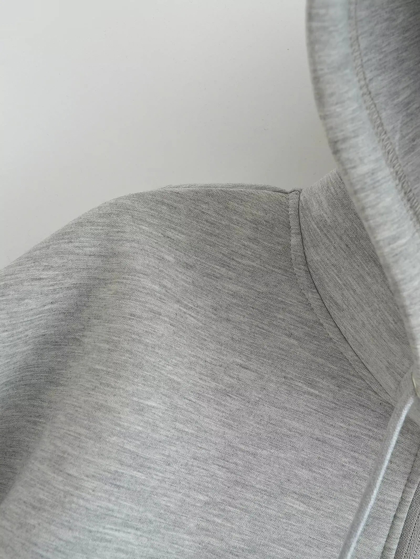 Women's Relaxed Zip-Up Hoodie with Drawstring Hood and Pockets