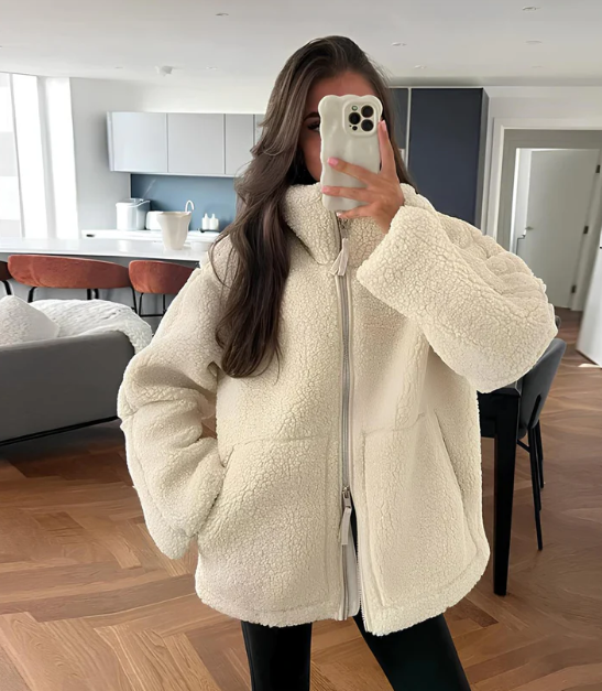 Women's Oversized Fleece Jacket featuring Zipper Closure and High Collar