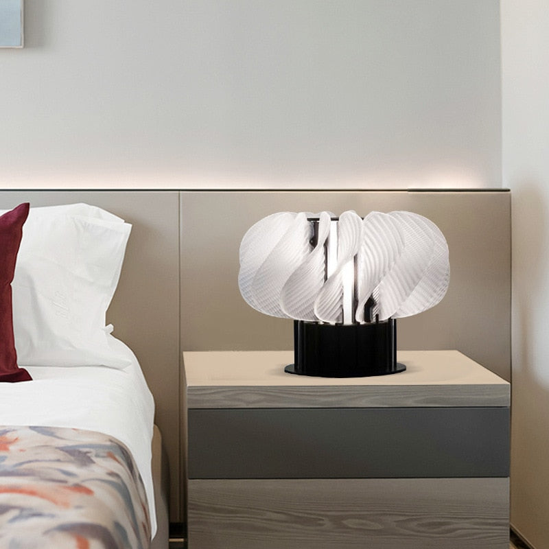 Elarion - Lampada da Tavolo Elegante e Minimalista a LED