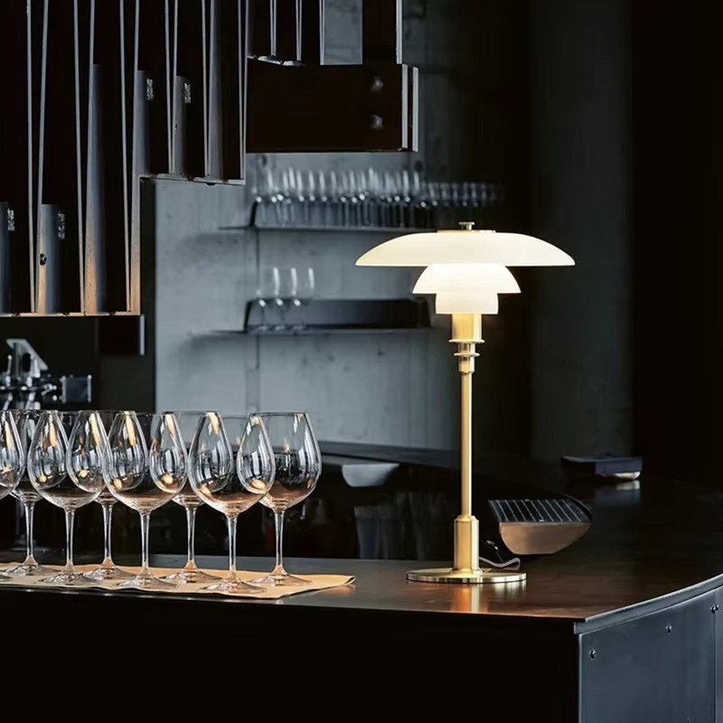 Aleria - Retro Design Glass Table Lamp