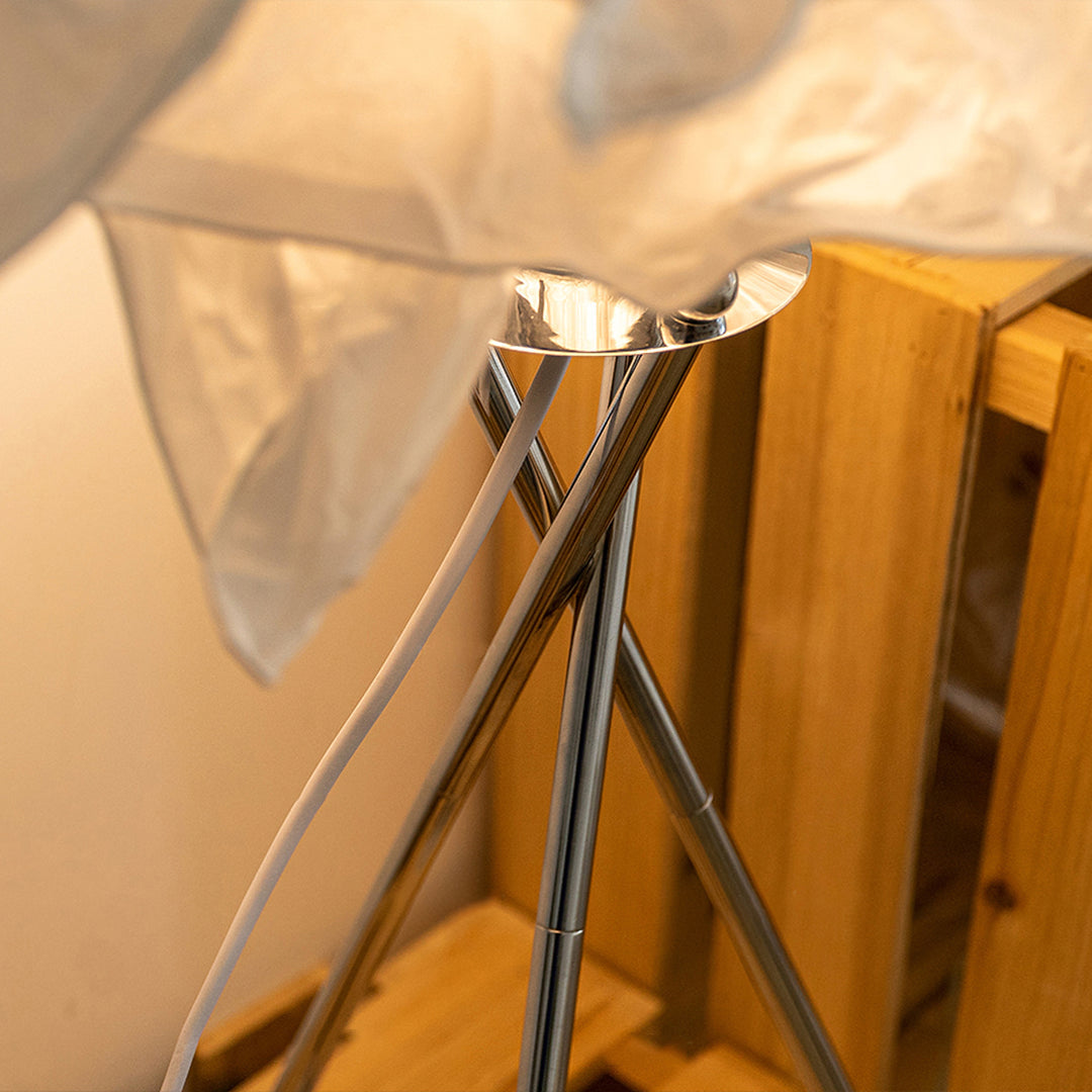 Elanora - Lampada da Tavolo LED Moderna in Design Nuvola