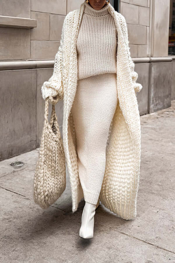 Women’s Chunky Knit Cardigan in a Cozy Oversized Fit