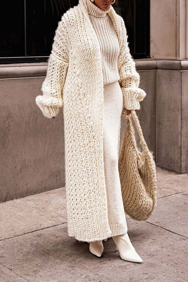 Women’s Chunky Knit Cardigan in a Cozy Oversized Fit